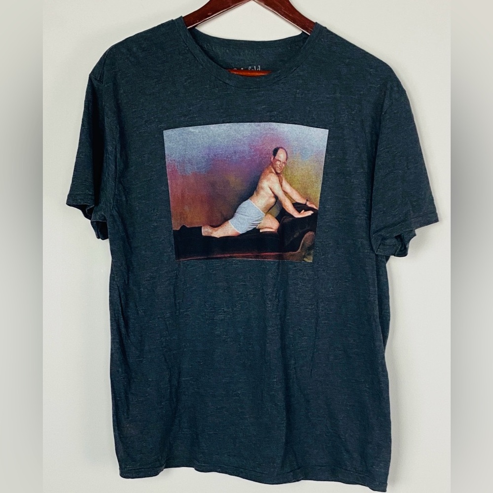 Graphic Short Sleeve Tee in Charcoal with Artistic Print